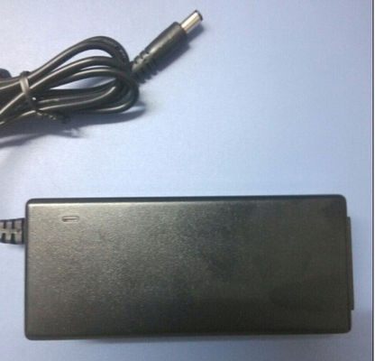 Ses Sistemi için 14V4.6A Masaüstü Güç Adaptörü IEC320 / C14 Giriş Bağlantısı