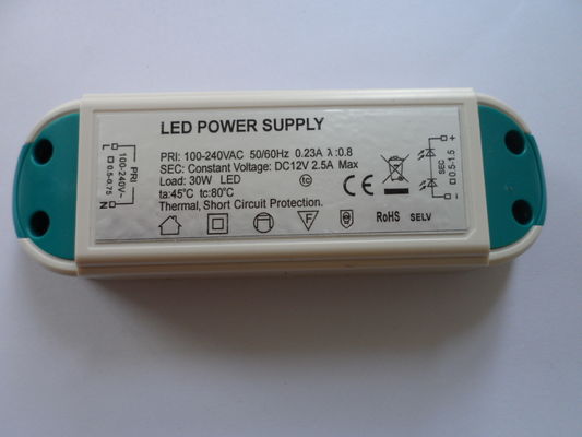 9W Alçak Gerilim IP65 Sabit Akım 750mA Led Şerit Sürücü EN 61000-3-2