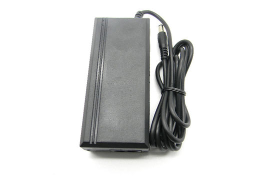 12V 2A AC DC Güç Adaptörüne Aşırı Akım / Sabit Akım 5.5x2.1mm