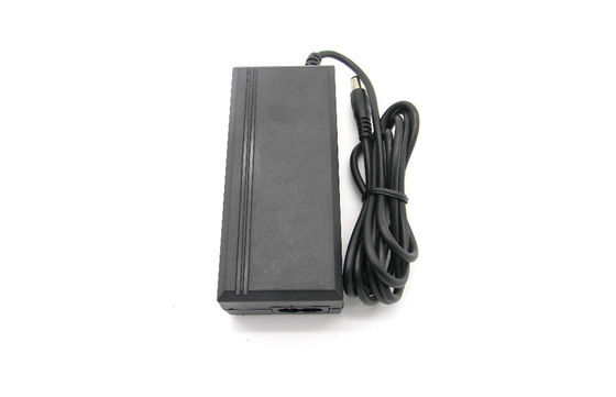 12V 2A AC DC Güç Adaptörüne Aşırı Akım / Sabit Akım 5.5x2.1mm