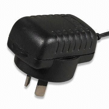 Çeşitli Özellikler İçeren AC / DC Adaptör Ktec Seyahat Gç Adaptörleri