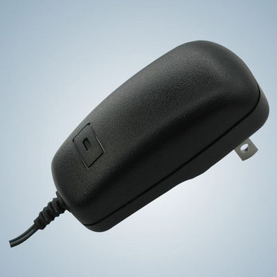 Genel ITE için Geniş Menzilli 15W Hafif İnce Universal AC Güç Adaptörü