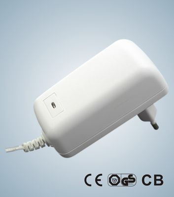 Genel ITE Kullanımı için 12VDC 0,1-2A CB, CE, GS Güvenlik Onayı ile 20W KSAP020xxxyyyyEC Anahtarlama Güç Adaptörleri