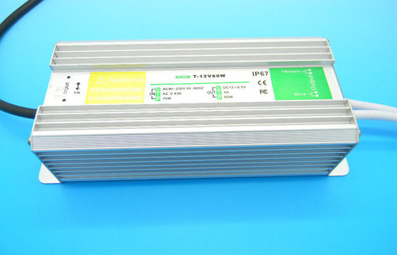 60w alüminyum elektrolitik kapasitör IP68 su geçirmez güç kaynağı Sabit Akım LED Driver