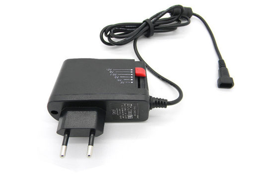 6 DC İpuçları 2500mA Evrensel Ayarlanabilir Gerilim 3-12V AC DC Güç Adaptörü
