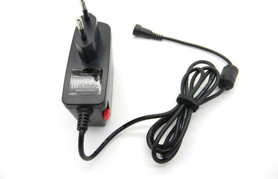 6 DC İpuçları 2500mA Evrensel Ayarlanabilir Gerilim 3-12V AC DC Güç Adaptörü