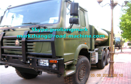 SINOTRUK NASIL Yeşil Askeri EURO Standart LHD VEYA RHD ile 6 * 4 Su Tankeri Kamyon 25000L