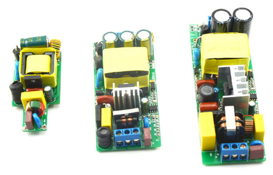Yüksek verim 10W - 18W sürekli güncel LED Driver 0.8A RoHS, Hz 47-63 Hz